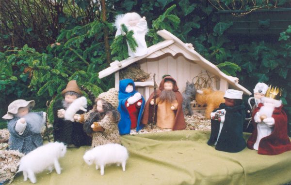 NATIVITY SCENE PATTERN BOOKLET KTP604