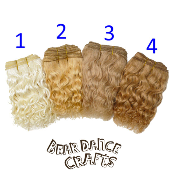 wavy weft doll making hair blond, light brown and caramel tones